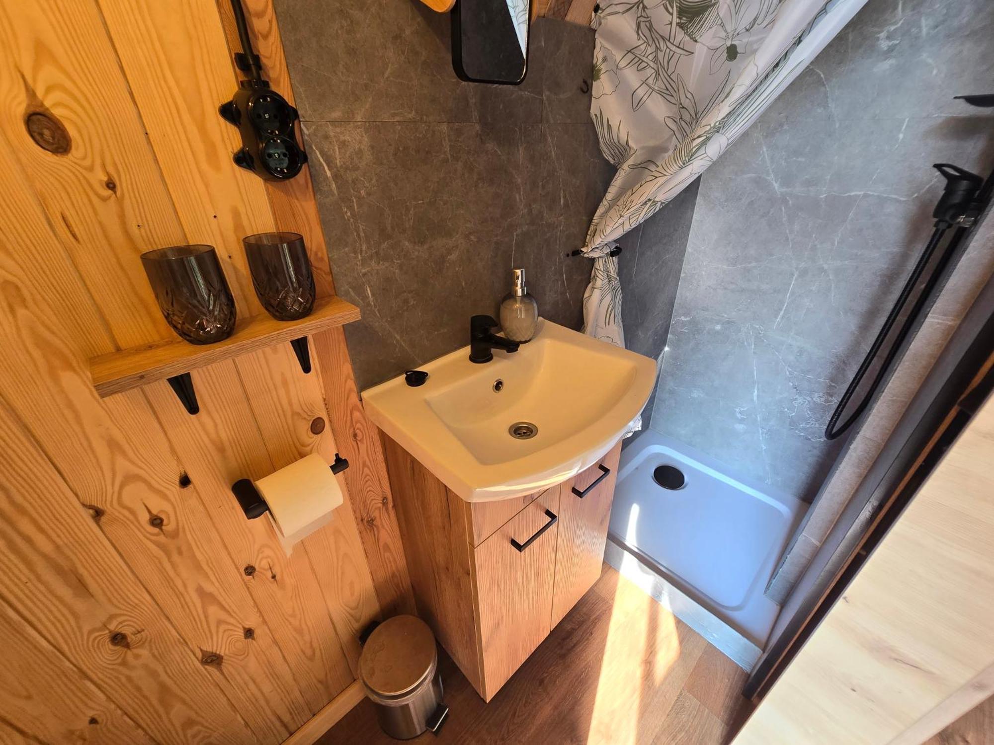 Oaza Swiety Spokoj - Domek Z Balia I Jacuzzi Rzasnik Buitenkant foto